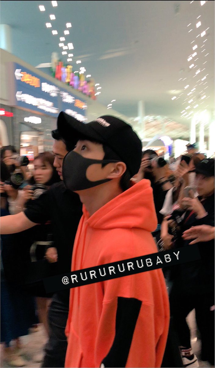 low quality minseok (@iqminseok) on Twitter photo 