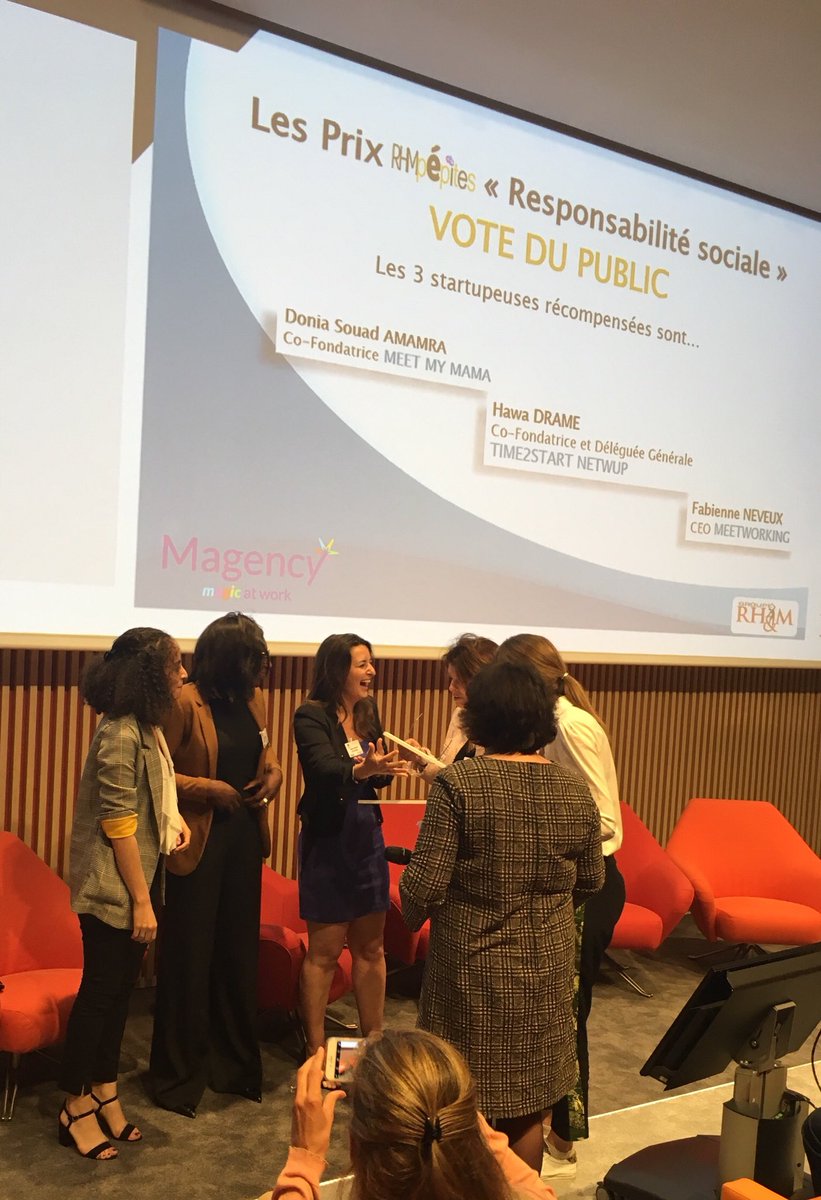 FabienneNeveux's tweet photo. Beaucoup de joie, de fierté et d émotions ! #meetworking, #startup lauréate du prix « Carrefour Digital & Entreprise » #CDE18 #RSE 🎉🍾💃🏻 merci @GroupeRHM !! #RH #QVT https://t.co/8WVPPX8icp