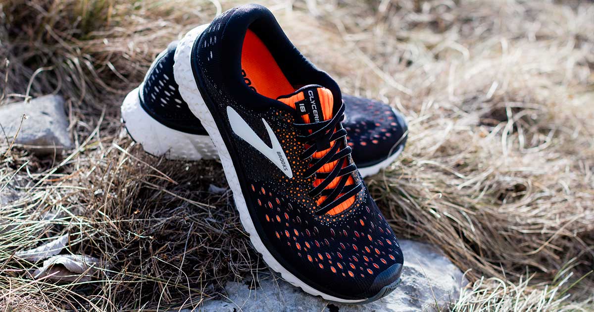 brooks runners elverys