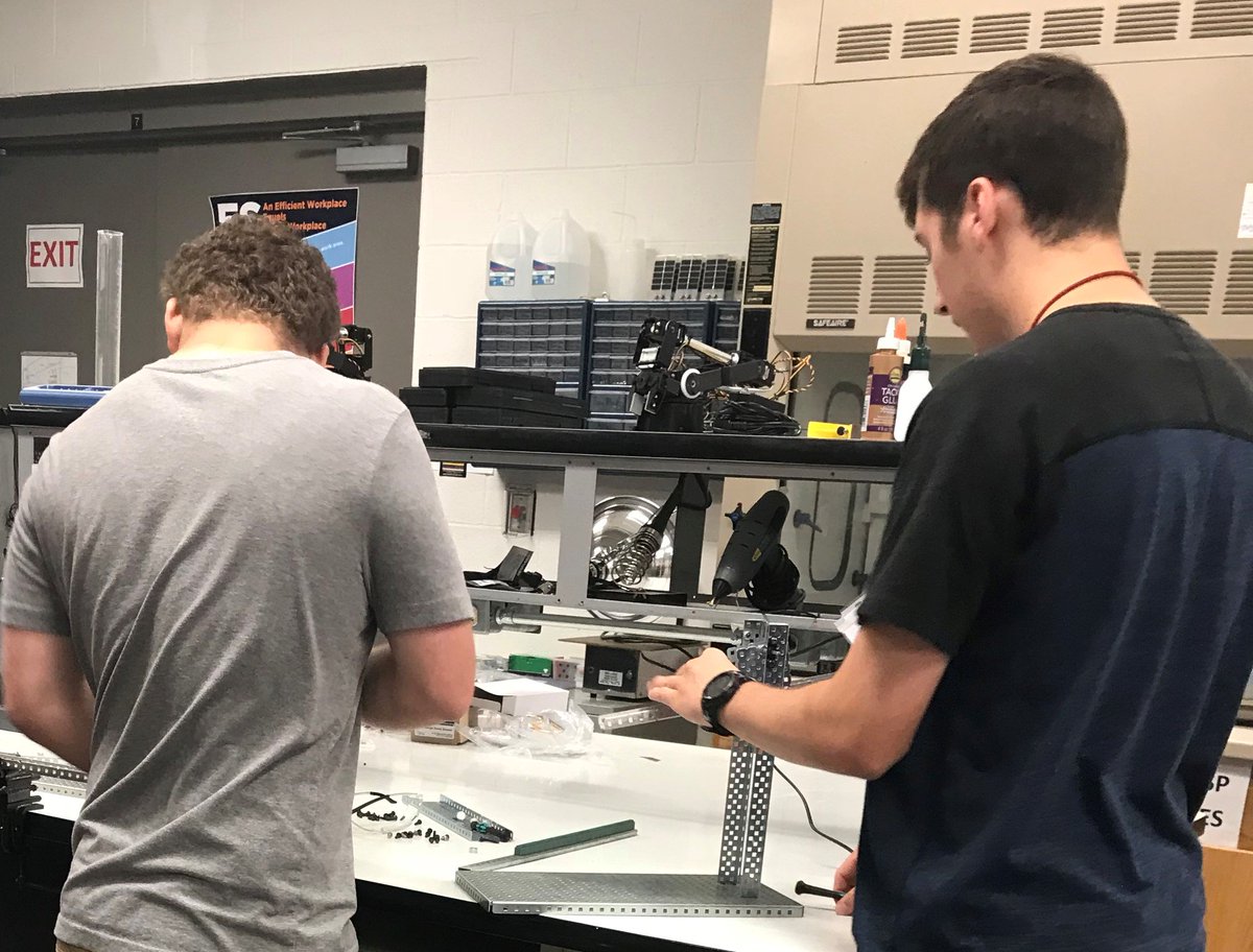jvold_stem's tweet photo. POE students working on vex projects. Designed a holder for the ball material for 3.3.1 @Fusion3DPrint using @MakeShaper PLA Yellow. @TechSMARTWv CSP students working on the heist.  @wv_pltw @PLTWorg @CapertonCenter @PSHSPatriots https://t.co/7fTjinlLQ9