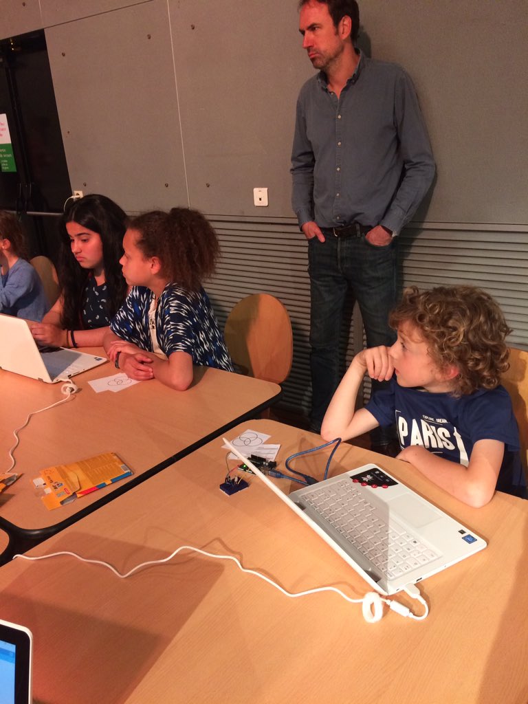 institermeline's tweet photo. Des ateliers passionnants! @savantures https://t.co/D53uFZDjdo