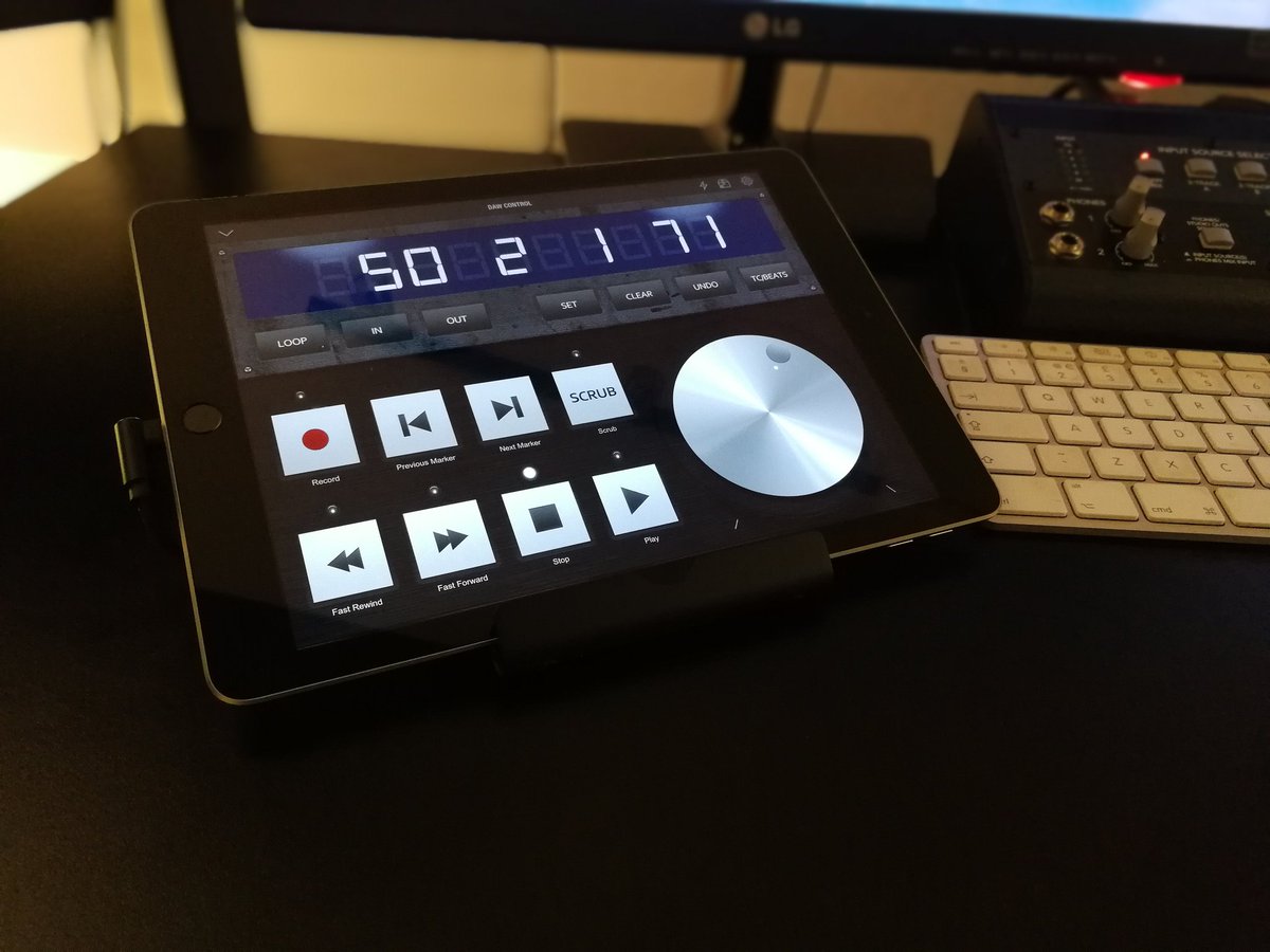 HarryLightfoot's tweet photo. Latest studio addition! Finally ditched my ten year old broken Mackie controller. This is super smooth, silent and just works. Why didn't I do this before?! #composer #recordingstudio #dawcontrol #ipad2018 https://t.co/xRjpyL5DZY
