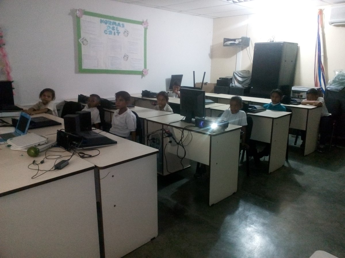 BocaneyCbit's tweet photo. #Fundabit Cbit cristina de Bocaney presenta actividades sobre Nuestra Ave Nacional el dia de ayer con la participacion de 3er grado @JauaMiranda @vane_prieto @MaryoriMolina @ZECOJEDES_MPPE @YoleimaMartine1 @Fundabit https://t.co/DtJARxNu6e