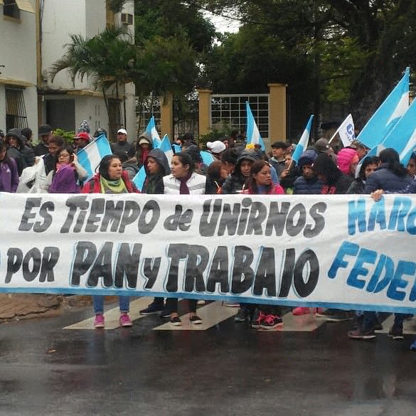 JoseMariaSerbin's tweet photo. Apoyando a los trabajadores de la Dirección Nacional de Vias Navegables, x amenaza de desmantelamiento. Este organismo puede #Dragar el Riachuelo a costos mas accesibles evitando negociados.. Utilizan el sufrimiento del pueblo para los negocios de unos pocos. https://t.co/JlV6cQK3Vd