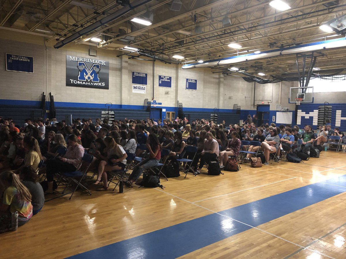 patcronin24's tweet photo. Getting ready to present to Merrimack HS w @nofirsttime713 @NEAddictions https://t.co/1HYOW9s9ja
