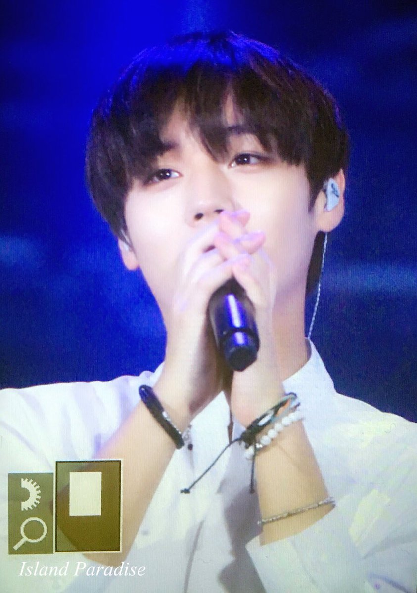 Island_990529's tweet photo. 180601 우리 지후니 많이 사랑해ㅠㅠㅠㅠㅠㅠㅠㅠㅠㅠ분위기 정말 최고지ㅠㅠㅠㅠㅠ💕
#박지훈 #wannaone #parkjihoon https://t.co/qIcWY7xR6R