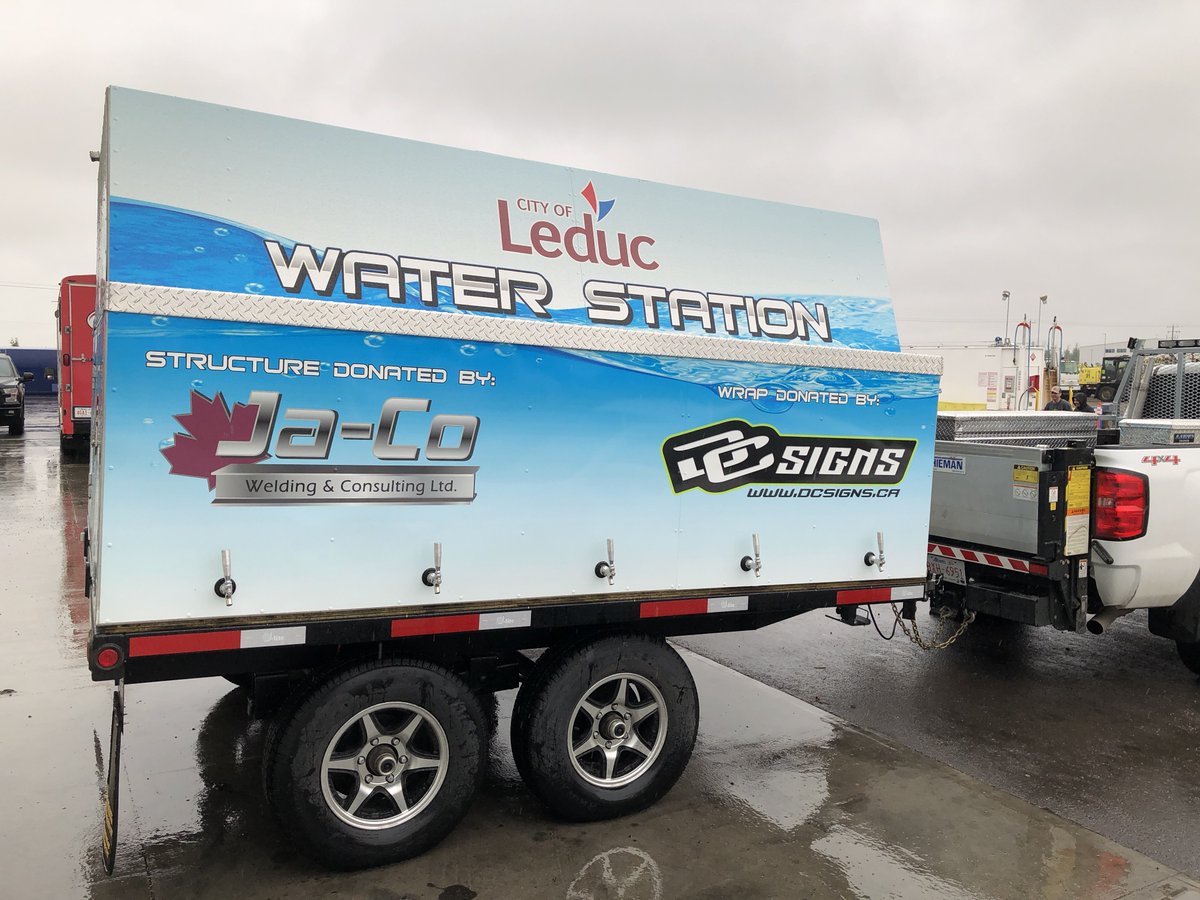 LeducRgnCares's tweet photo. Water truck has been delivered, thanks to @CityofLeduc for ensuring our players stay hydrated during the 2nd Annual Ball Hockey #FUNraiser in support of #myunitedway https://t.co/lpKgzpMAN1