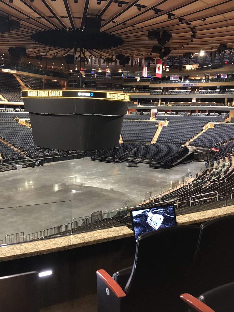 mitch_fliss's tweet photo. #updateshow watching the Atlantic Regional from an empty MSG, hoping the East Region comes here next year @CrossFitGames https://t.co/YkBN0JGSu1