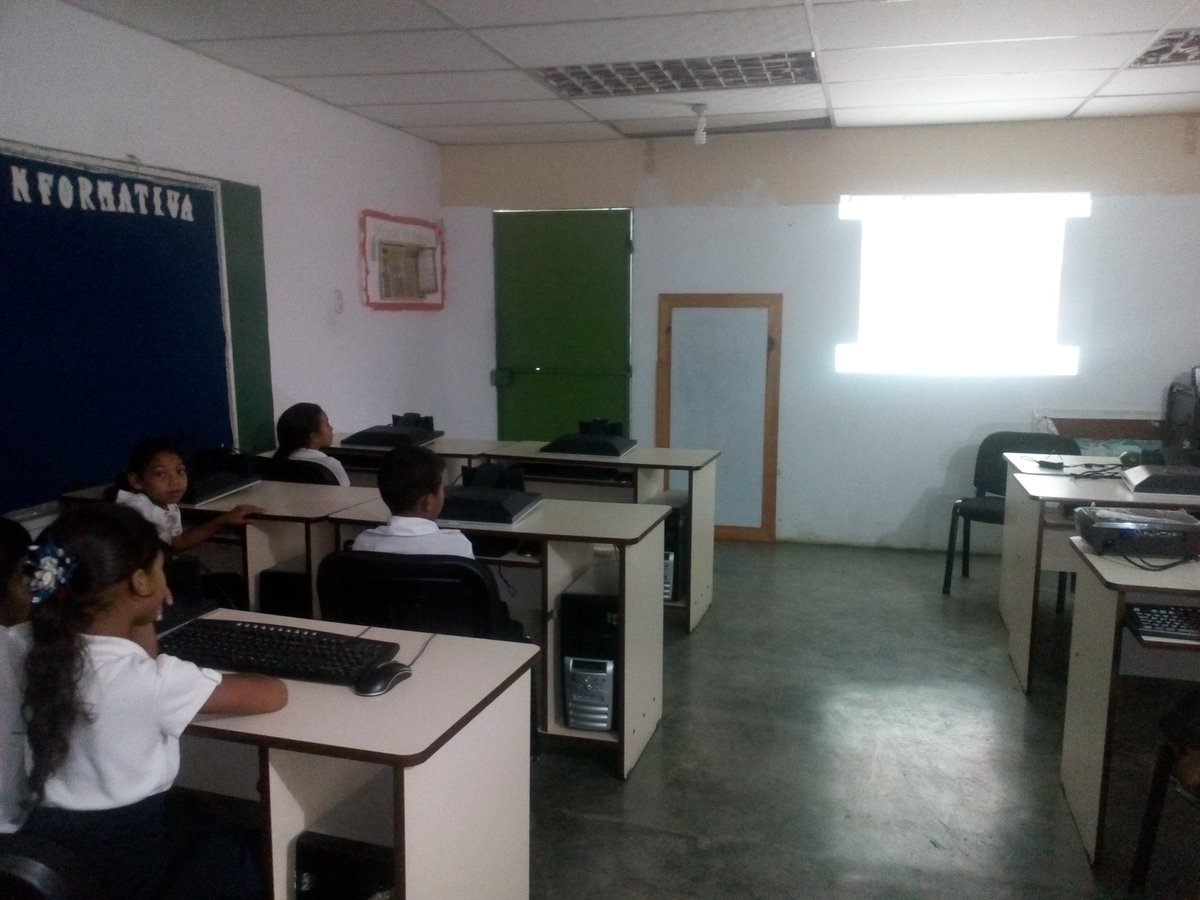 BocaneyCbit's tweet photo. #Fundabit Cbit cristina de Bocaney presenta actividades sobre Nuestra Ave Nacional el dia de ayer con la participacion de 3er grado @JauaMiranda @vane_prieto @MaryoriMolina @ZECOJEDES_MPPE @YoleimaMartine1 @Fundabit https://t.co/DtJARxNu6e