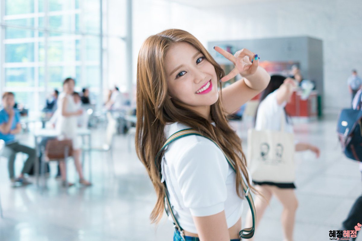 archivehyejeong's tweet photo. ʸᵒᵘ
          ˢᵒ
                    ᶠᵘᶜᵏⁱⁿᵍ
ᵖʳᵉᶜⁱᵒᵘˢ

         ʷʰᵉⁿ ʸᵒᵘ
          
                    💫💘☀️💕
                 💖                 💖
               ✨     SMILE     ✨
                 🌸                 🌸
                    💓🌼🌙💗 https://t.co/VtMgcA0CJQ