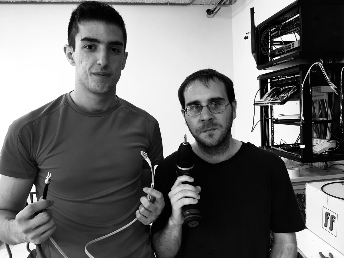 a_cuesta12's tweet photo. Ya queda poco para terminar, la fibra ya ha caido👌💪!!! #1ST3Redes #Ethazi https://t.co/QbuRVLGPLA