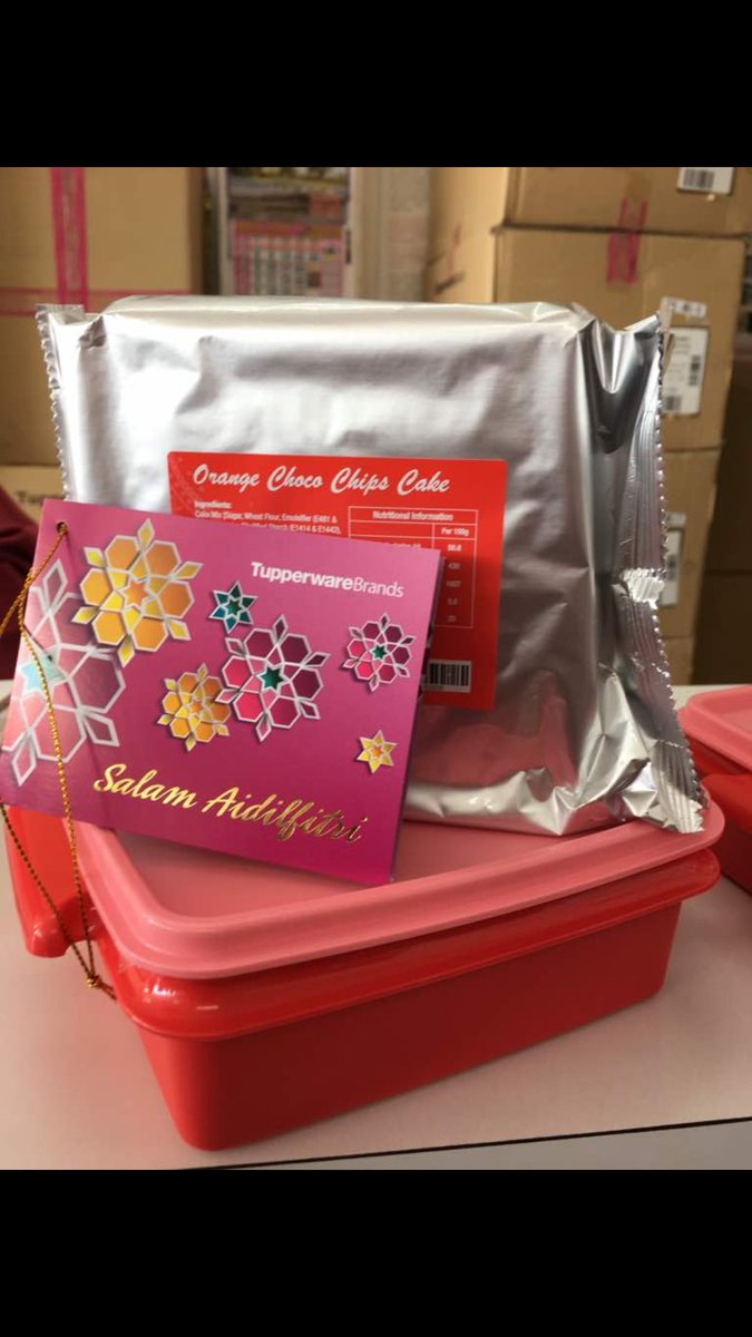 BiDiiiiii's tweet image. Hai warga twitter,.ni abam ade nk promote kek sikit sempena nk raya ni haa., murah2 je,.perisa 
1) orange choco chips cake
2) premium moist choc cake

harga : Rm57 / 2 bekas kek ( dapat sekali bekas brand Tupperware tu ) 

Cod Area selangor

pape whatsapp 0139994061 

mohon rt.ty