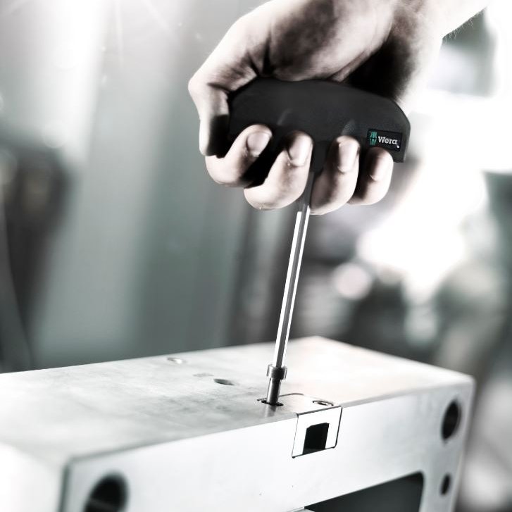 weratoolsuk's tweet photo. Get extra grip 💪🏽
➖
📸: 454 Hex-Plus T-Handles

More at https://t.co/toU9G7vwbz
➖
#Wera #WeraTools #ToolRebels #BeAToolRebel #Tool #Tools #worklife #toolporn #Design #art #creative #industrialdesign #beautiful #diy #handtools #HexPlus #HexKey #THandle https://t.co/Iycwkm48XM