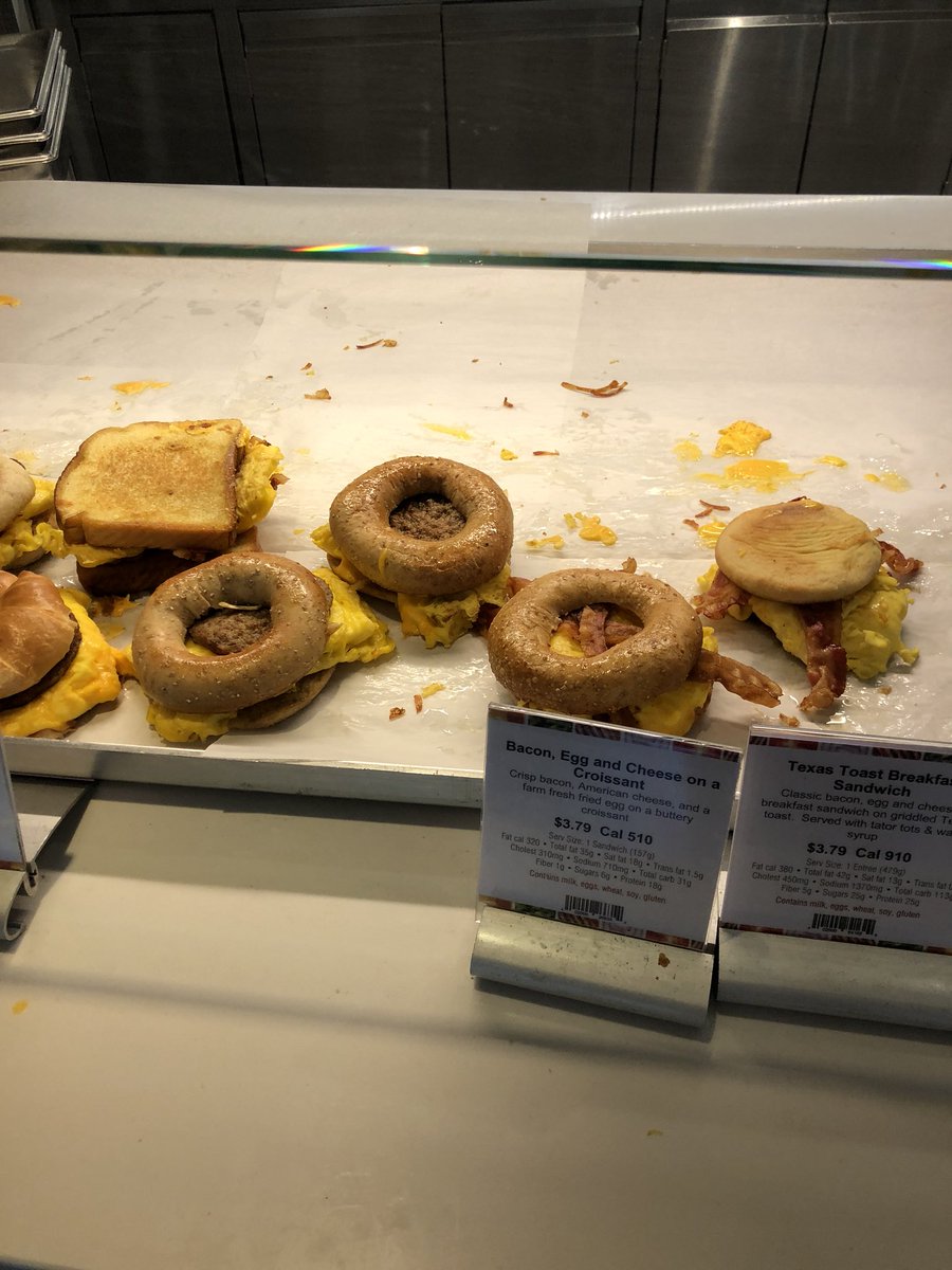 Vontresc's tweet photo. @sodexoUSA what’s with the skinny bagels??? https://t.co/BLXxfRiEff