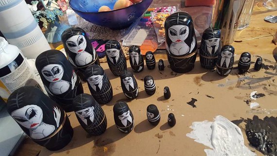 ChatsbyVictoria's tweet photo. fresh batch #addamsfamilygifts #addamsfamilydolls #gothgifts #gothart #halloweenart #spookygifts https://t.co/ZJa1GwNKzW get yours today #spookydolls #handpainted  #wednesdayaddams #morticiaaddams #addamsfamilygifts https://t.co/fnl0oJwCpP