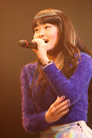 9ERo4tcuOkT2cTJ's tweet photo. 芹奈さん誕生日おめでとうございます🎉🎉
いつも芹奈さんのパワフルな歌声に元気もらってます!
これからも応援してます!!
#LittleGleeMonster
#HappyBirthday
#serinaday
#20th https://t.co/ZGFv25mfo2