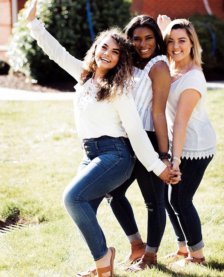 What a beautiful day to sign up for recruitment🌞 Calling all #UNCC22 ladies, check out uncc.mycampusdirector2.com! We would love to add you all to this amazing community!🌟 #uncc2022 #uncc21 #uncc2021 #uncc #unccharlotte #charlotte49ers #charlotte #futureniner #ninernation #gogreek