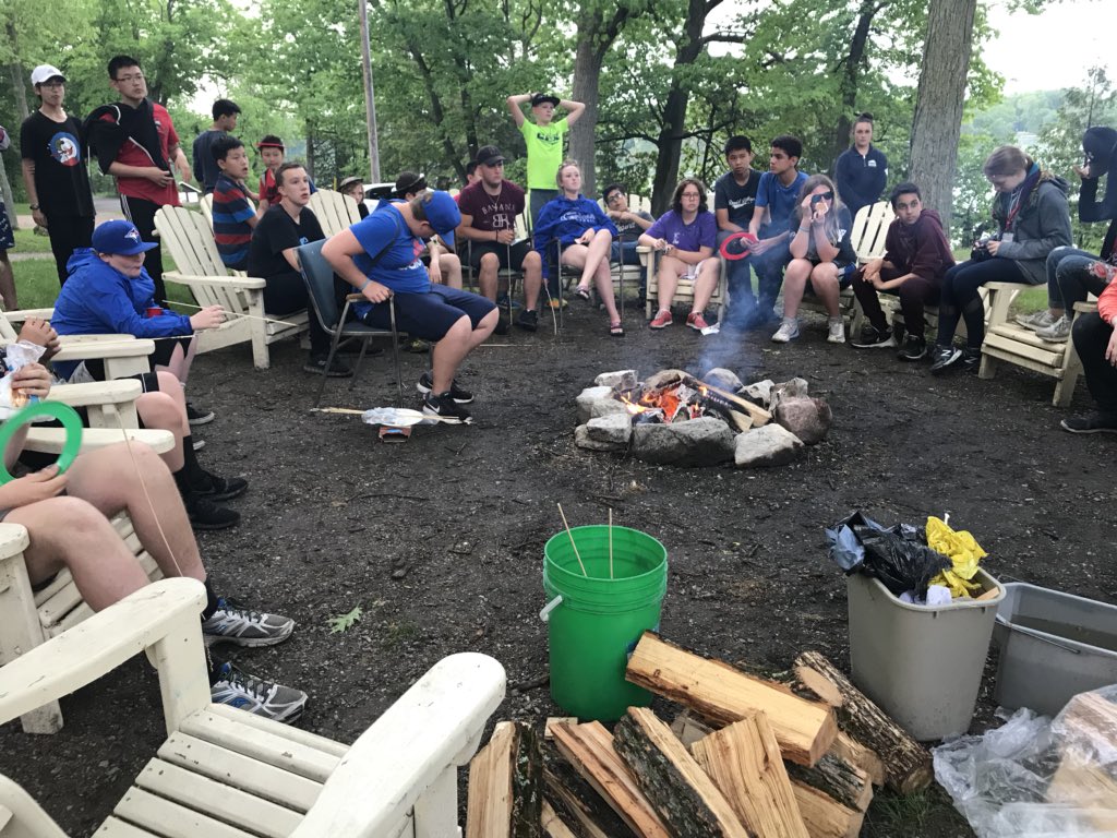 YMCAEdm's tweet photo. Yesterday, our LITs spent their last evening in Ontario at YMCA Geneva Park playing games, eating food and sharing memories. #YExchanges https://t.co/cOkqw3W0wF
