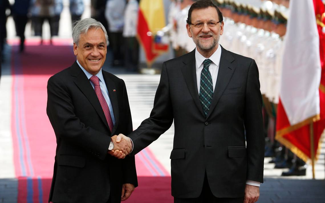 PipeHenriquezO's tweet photo. Oye Mariano Rajoy... @marianorajoy. Te lo advertimos cuando viniste a Chile, y no nos hiciste caso. NO nos quisiste escuchar. Ya no hay vuelta atrás. Ya demasiado tarde. #Yetazo. https://t.co/bDHysfoNZA