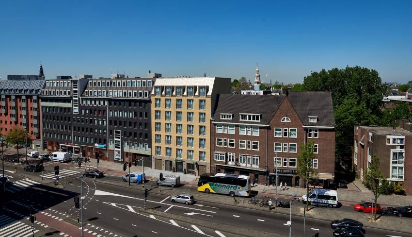 Caransa en Foruminvest realiseren gloednieuwe Holiday Inn Express: De Caransa Groep heeft samen met Foruminvest het nieuwe Holiday Inn Express ‘Amsterdam City Hall’ aan de Valkenburgerstraat 14 te Amsterdam geopend na een bouwtijd van 13 maanden, dlvr.it/QVs10W