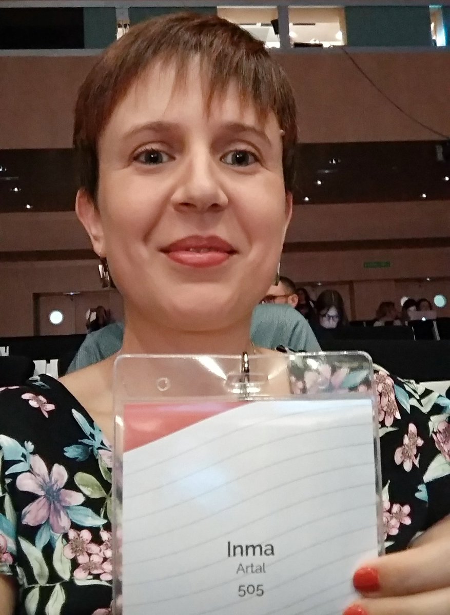 inmartal's tweet photo. Nunca pensé que twittearía esto.. 😂 Busco cincos para completar el #triocw
A ver si nos llevamos premio! 🤗
#CW18 https://t.co/XyEsW8dd8T