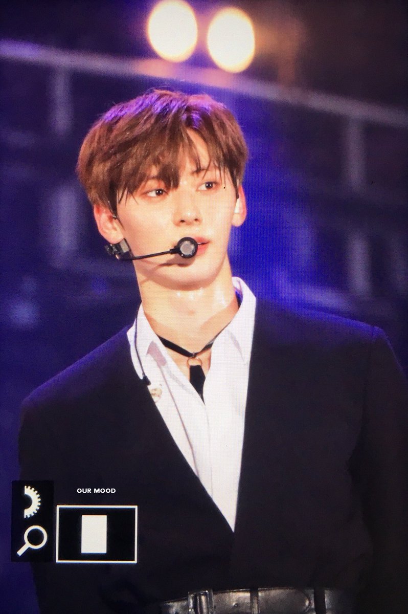 ourmood_mh's tweet photo. 180601 우리 민현 오늘도 잘생겼다 🙊 https://t.co/lkYk8JlZnS