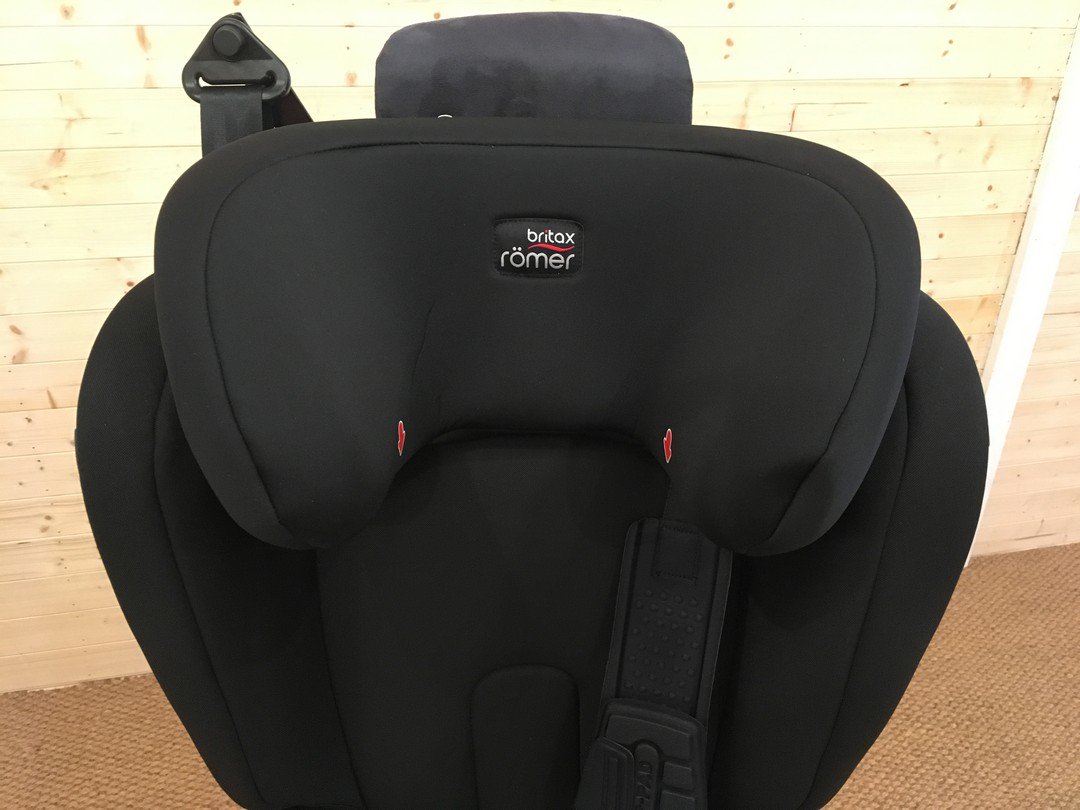 BuggyPramReview's tweet photo. The @BritaxUK Kidfix II XP SICT Car Seat – Black Series is a lightweight, practical, adaptable and very safe car seat. Read our full review here ► https://t.co/AauVROy0xG #review #dadlife #mumlife #parenting #baby #safety #travel https://t.co/tPtz1PhntZ