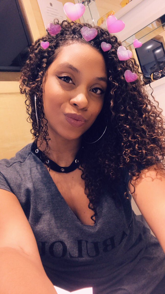 Raaymendes18's tweet photo. Quando me perguntam pq eu ainda tenho o snapchat no meu celular 💕 https://t.co/MvfiDW1YUH