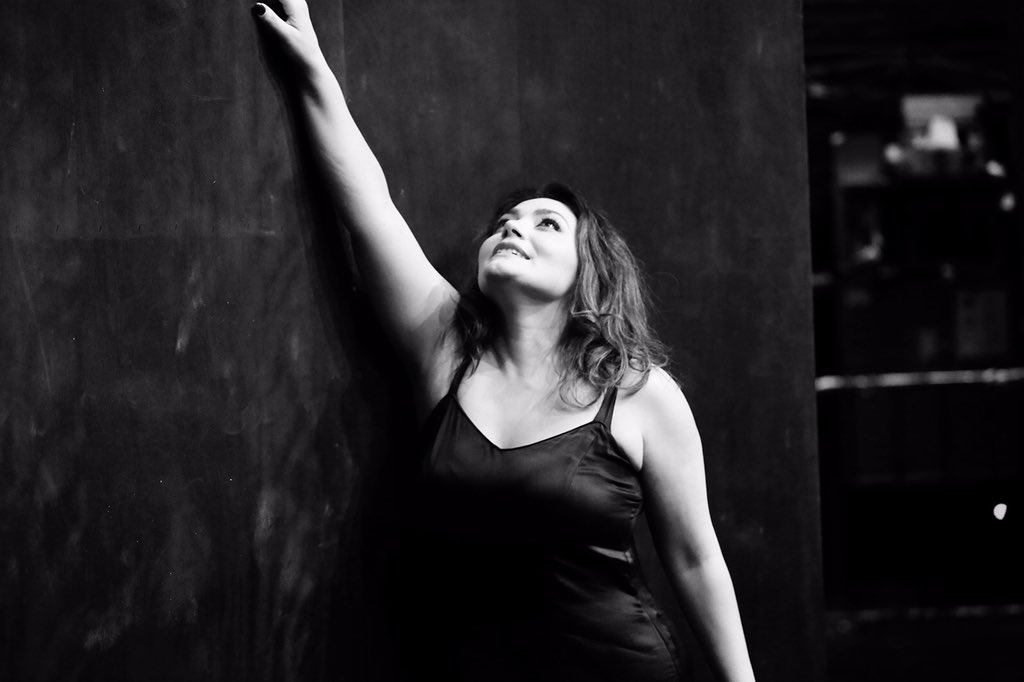 ailynperezsop's tweet photo. Violetta #2 at @staatsoperberlin tonight after a wonderful day off. In bocca al lupo tutti 💜 @ben_bernheim @DGarciaHindoyan @baritoneDaza
📷 @catecool @lennysstudio
#violetta #latraviata #verdi #berlin #proudlatina #vamosalaopera #ailynperez https://t.co/QcryBBmyiA