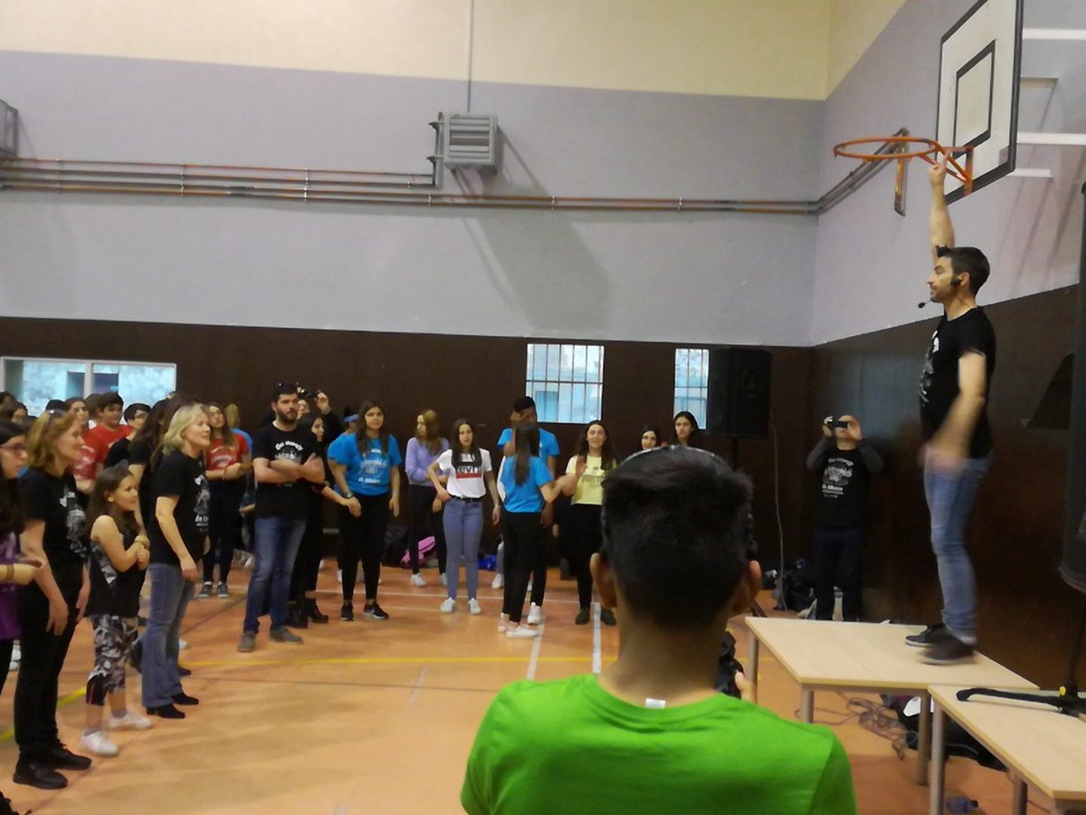IESV_Espino's tweet photo. #Conelcuerpo #Meestágustandomucho #IntercentrosXIII #Soria
7 #centroseducativos #1actividadglobal
➡️ #IntercentrosXIII
@iesolvega
@IESSANLEONARDO
@iesmachado
@iespolisoria
@iescastilla
@IESV_Espino
y
#IESCastellaVetula de #MedinadePomar
Con @_antoniodomingo
#fuera🌧️💧 https://t.co/yFR164rFRR