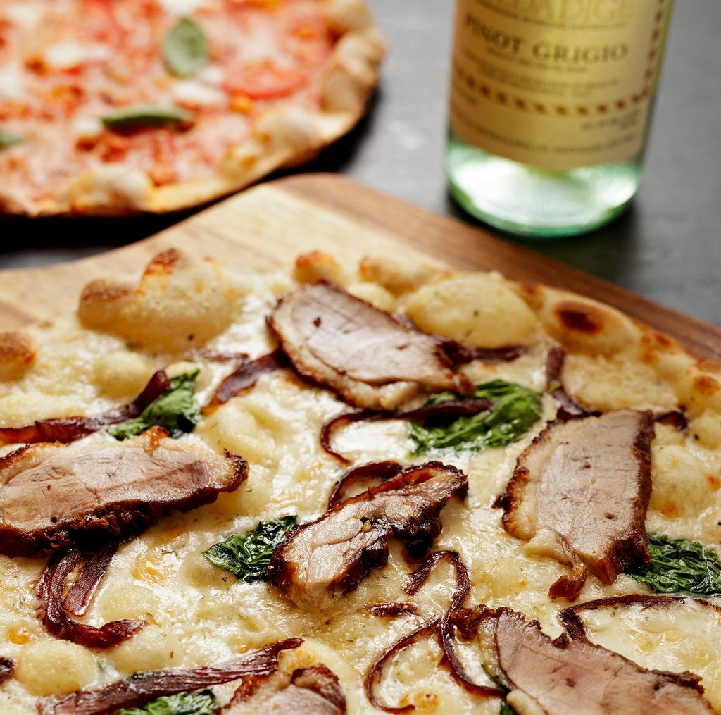 hsgreenmenu's tweet photo. #RoastedDuck, garlic white sauce, spinach, caramelized onions & mozzarella R what makes up our Duck Fontina #pizza π! It's a must-have at #HSGreen! π
#houstonfoodie #htx #hsgreen #houstongalleria #foodie #riveroaks #fitness #organic #scratchmade #nutella #wine #craftbeer https://t.co/581tclGap2
