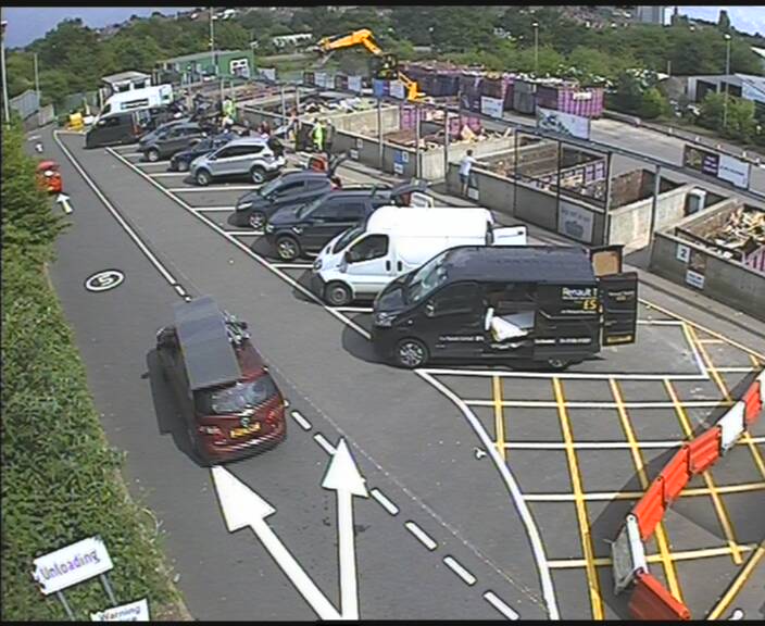 Pictimo's tweet photo. Unloading lane kettering household waste recycling centre
https://t.co/aTcIhfoCzw
Live camera.

#WasteNot #wastemanagement #recycling  #Recycle2 #responsibility #household #Kettering https://t.co/H3SnVoU14b