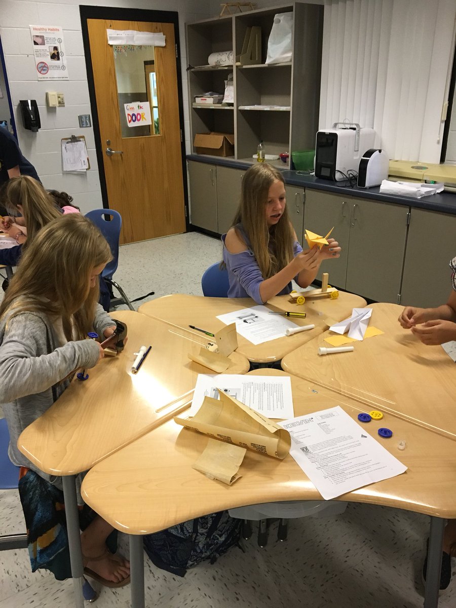 hardenk's tweet photo. EOY STEM shenanigans in O158! @JSRucker @WatsonBwatson @GMSPotter https://t.co/TYT0rF20Cn