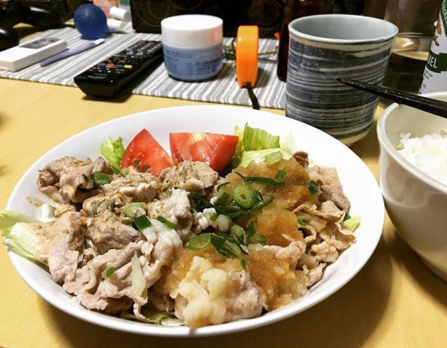 小松渓太 冷しゃぶはポン酢派 ゴマだれ派 私はどっちも派です 冷しゃぶ ポン酢 ゴマだれ T Co Kaix6f3zhe