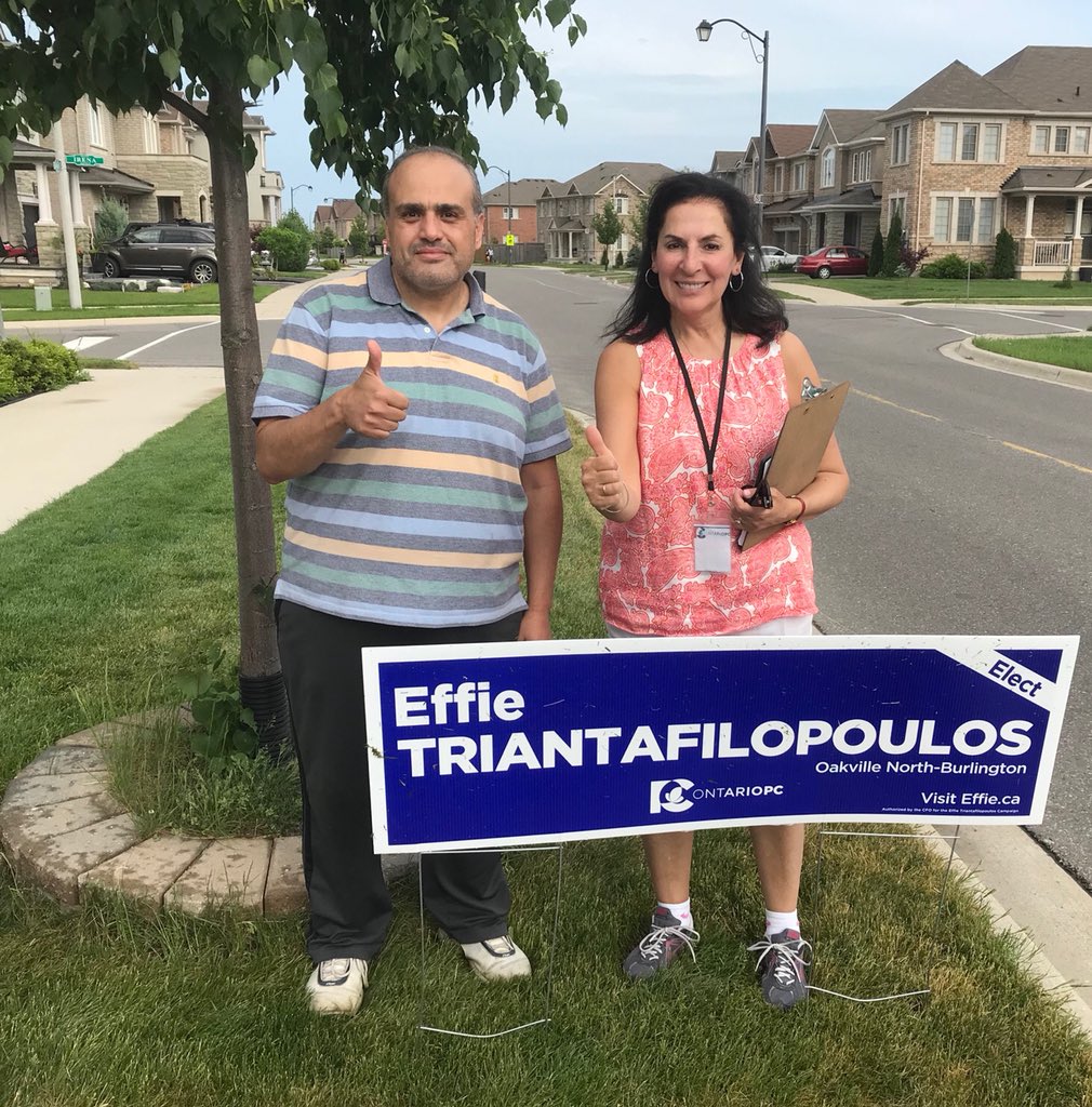 Effie_ONB's tweet photo. I recently met our neighbours Hani and John. Both have voted @OntarioPCParty in advance polls.
They voted #teampcpo because they want to save 10 cents/litre of gas. #forthepeople #dougford #oakville #BurlON https://t.co/hDz6flRl0K