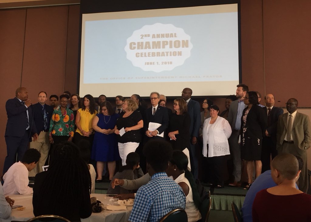 DigitalTechHS's tweet photo. @supmprayor celebrates his champions #championcelebration #brooklyn @NYCSchools #digitaltechhs https://t.co/DLJdrm2OIa