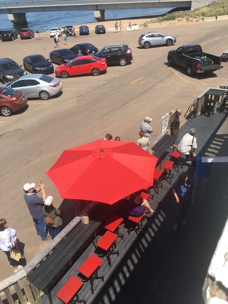 keego1's tweet photo. Opening day lineup @RichardsSeafood #Covehead #explorepei best fish n chips in the world? About to find out! @eatdrinkmag @bwfuwo https://t.co/Za8KnJ9Pzf
