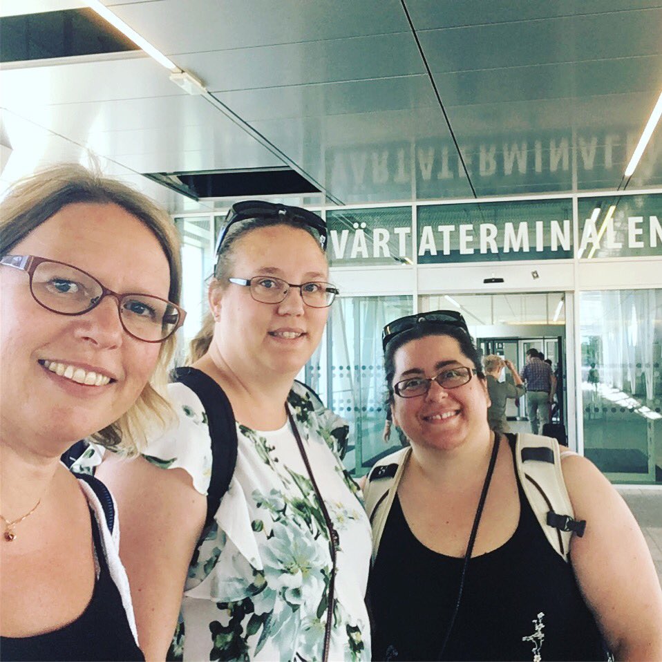 lindamarias74's tweet photo. Innan avresa mot Finland 😬😱😬😊 #ovetandesomeventuellfara #färjan #whathavewedone @matsstrandberg_ https://t.co/R17UYh8uz7