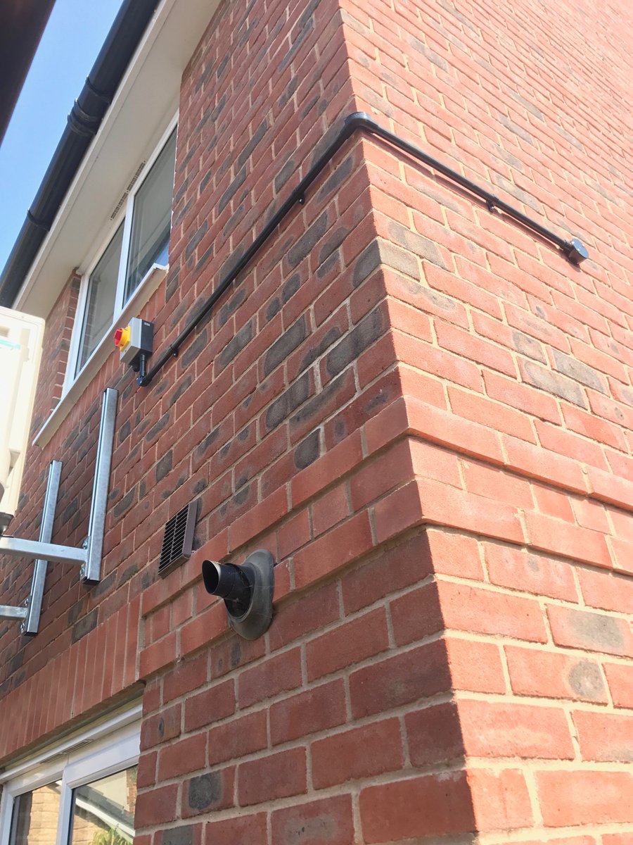 HoganElec's tweet photo. Also some photos from Didcot last week for some domestic air con supplies! https://t.co/rYspfeDdZj