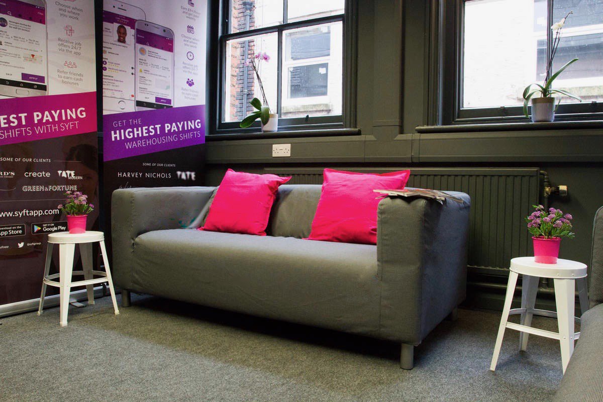 Bright pops of #SYFT #brand colours - #FuschiaPink and #Violet against #Downpipe grey worked well in their #Manchester office!                           With gorgeous #CreativeCable lighting and #FuzeDesk from #LexBusiness to finish
#Roostreet #syftapp #Interiors #officespace