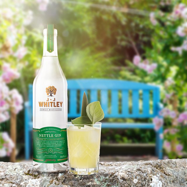 JJWhitleyUK's tweet photo. Our @JJ_WhitleyUK Nettle #Gin is often described as quite unusual but with uniquely delicate flavours 🍃
Best way to enjoy it in spring? With a quality tonic that isn't too overpowering... And out in the garden in the sunshine. Obviously 😉 #JJWhitley #Fridayfeeling #springdrink https://t.co/pBqmmcxHJK