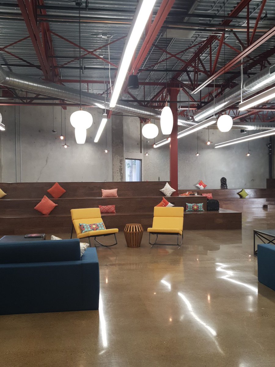 ZohoMarketplace's tweet photo. 1 on 1 sessions with partners today at #ZoholicsDev18. Schedule a session now.
#extensions #CRM https://t.co/NKSVp2AyEd