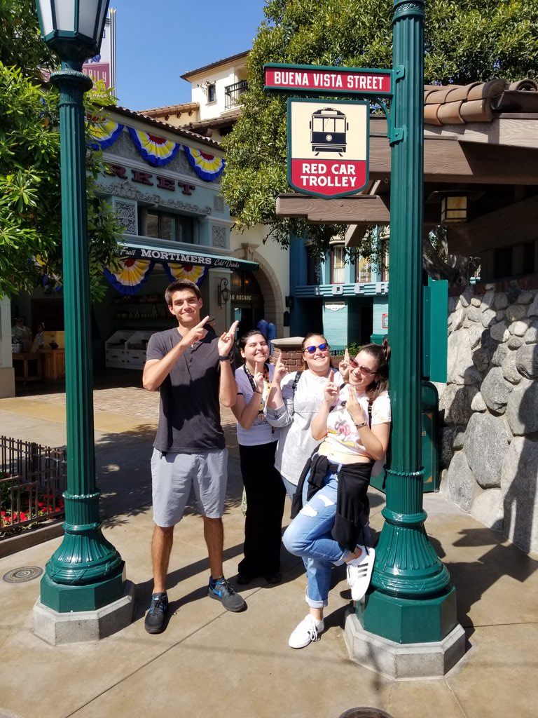 moonysmischieff's tweet photo. Sometimes we have fun 🤗 @cvdburke #DLRCPBLS #DisneyPrograms @yes_its_yesi @Cody_Crampton https://t.co/MAm6N0swPR