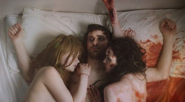 쓸데없이 야한 노출장면이 많이 나오는 공포영화 10편 https://blog.naver.com/ews1016/221289748138… #공포영화 #에로틱공포영화 #야한공포영화 #호러무비...