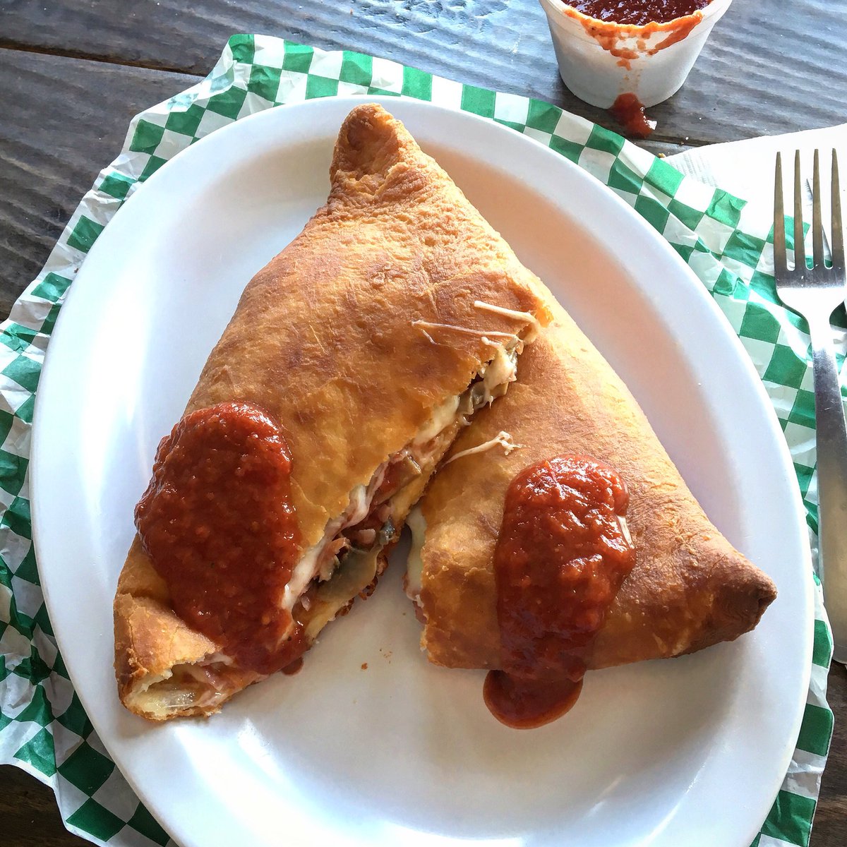 SissioL's tweet photo. Heading into a perfect weekend! Don’t stress let us provide the perfect supper. 

#puffio #italian #friday #foodisfuel #weekend #519foods #eatlocal #londoneats #londonontario #hydeparklondonontario #yum #ldnonteats #delivery #takeout https://t.co/mQbuA3PL9E