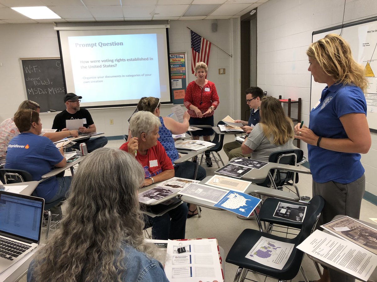 TechEZ2018's tweet photo. ‘Bringing Digital Gaming into Your Classroom!’ Amazing session! #techez2018 #INeLearn https://t.co/lgjJYbso9s