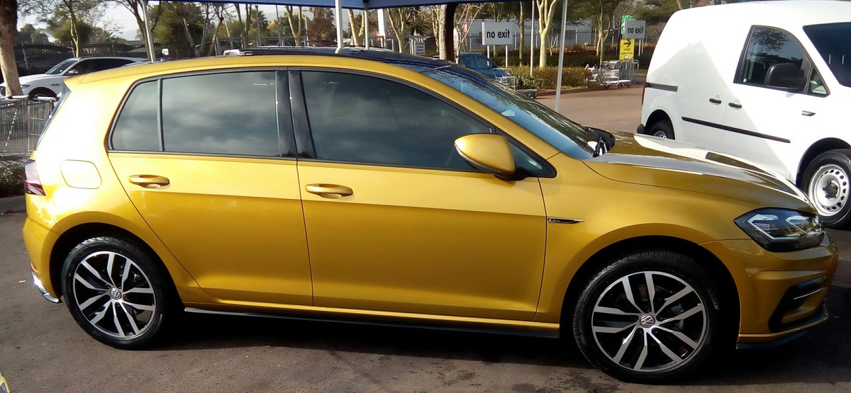 Mashele333's tweet photo. @VolkswagenSA #VWFriday https://t.co/QNVqyHORmr