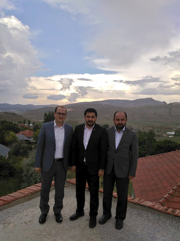 ÖMER AKBAŞ 🇹🇷 (@omerakbas07) on Twitter photo Duraliler Köy konağının Restore edilmesi hakkında istişarelerde bulunduk.
#MilleteHizmetYolunda #24Haziran2018Secim <a href="/MevlutCavusoglu/">Mevlüt Çavuşoğlu</a> <a href="/ethemtas/">Av. İbrahim Ethem TAŞ 🇹🇷</a> @hfzsahbaz07 Duraliler Köy konağının Restore edilmesi hakkında istişarelerde bulunduk.
#MilleteHizmetYolunda #24Haziran2018Secim <a href="/MevlutCavusoglu/">Mevlüt Çavuşoğlu</a> <a href="/ethemtas/">Av. İbrahim Ethem TAŞ 🇹🇷</a> @hfzsahbaz07