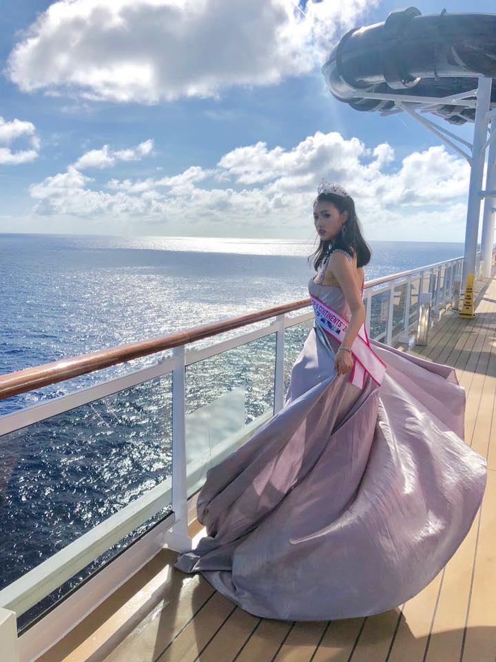 BeautiesOf5C's tweet photo. Our Jenny Cao was crowned the Princess of North America this year! She also claimed medals for Social Media Genius, Swimsuit, Miss Photogenic, Best Talent AND Best Model. Congratulations Jenny! 💕 #pageantry https://t.co/vVMHVE0Z8D