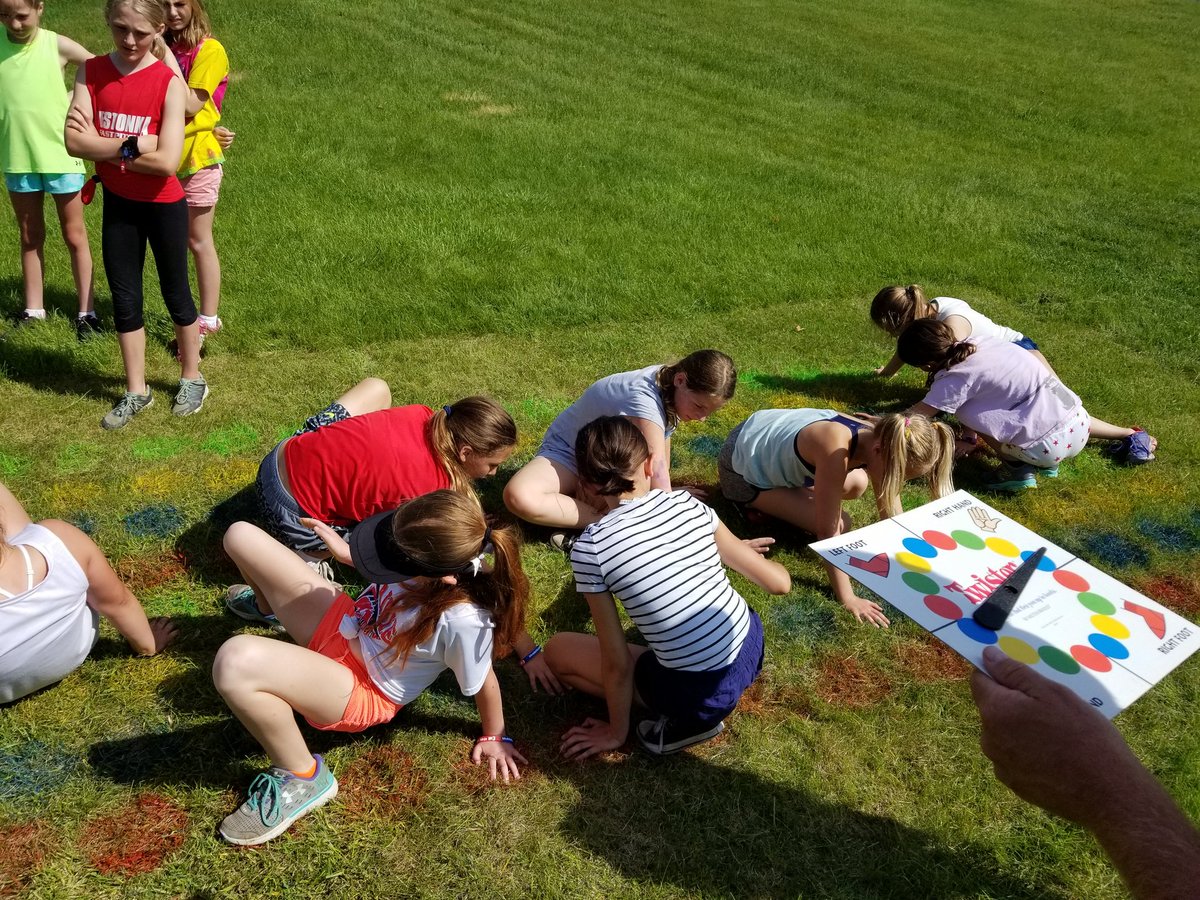 barrettm23's tweet photo. Last Day of School and field day fun. @HTPrimary #lastdayofschool https://t.co/IEJaEqRwby